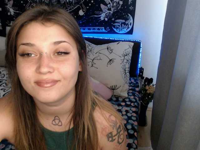 RacyRoby live cam on BongaCams