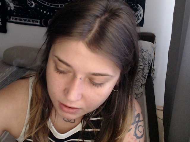 RacyRoby live cam on BongaCams