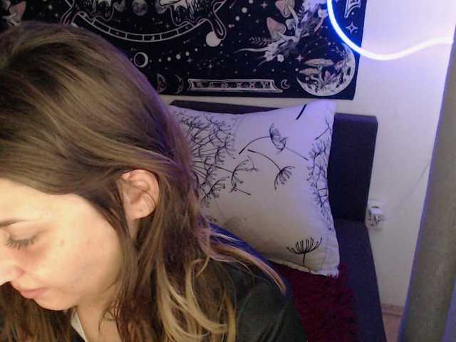 RacyRoby live cam on BongaCams