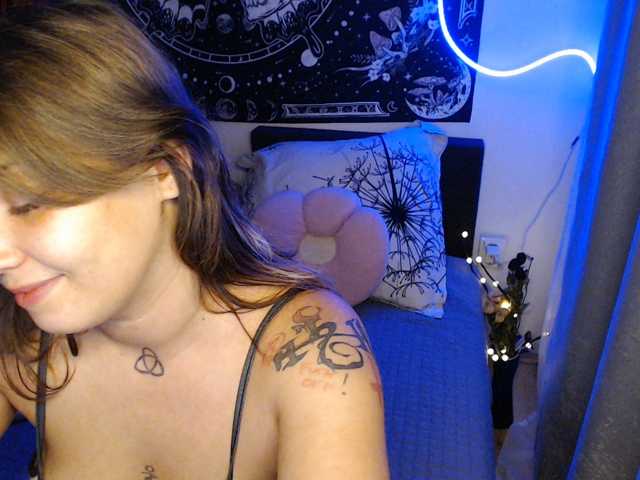 RacyRoby live cam on BongaCams
