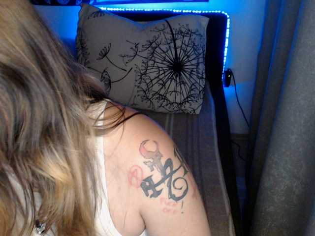 RacyRoby live webcam show