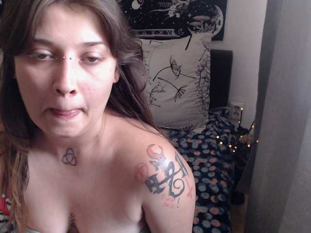 RacyRoby live cam on BongaCams