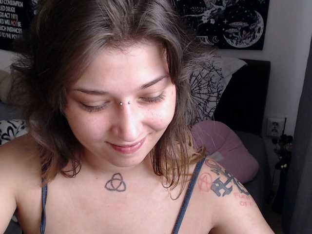 RacyRoby live cam on BongaCams