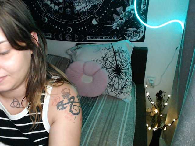 RacyRoby live cam on BongaCams