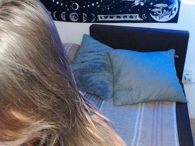 RacyRoby live cam on BongaCams