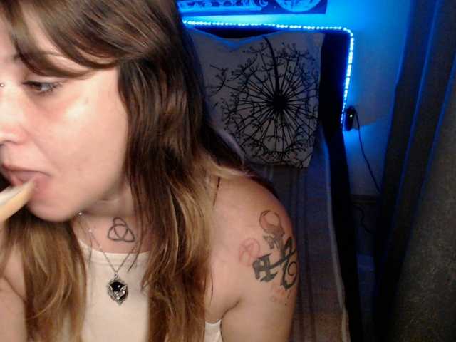 RacyRoby live cam on BongaCams