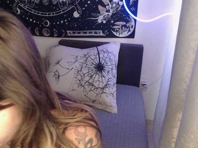 RacyRoby live cam on BongaCams