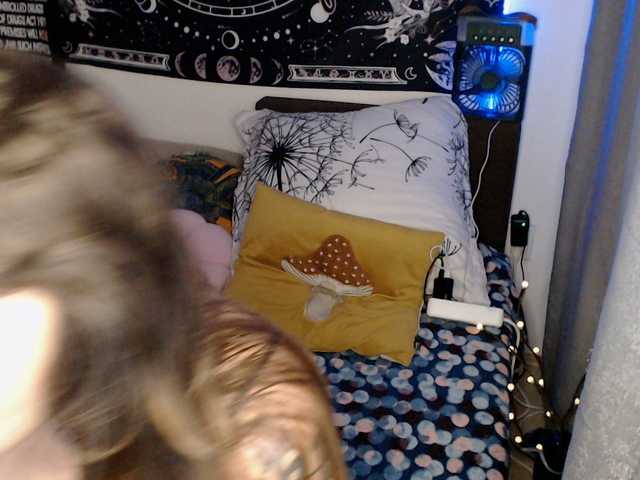 RacyRoby live cam on BongaCams