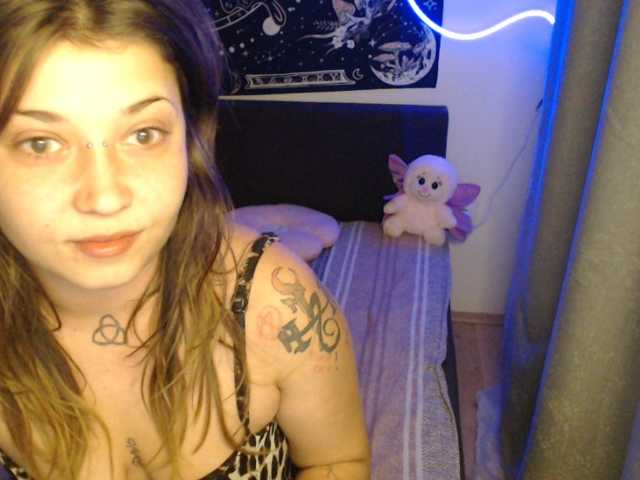 RacyRoby live cam on BongaCams