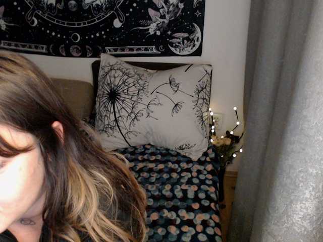 RacyRoby live cam on BongaCams