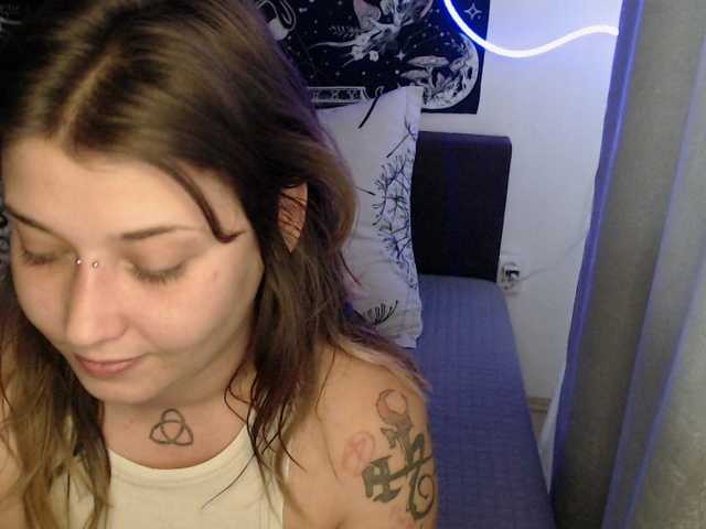 RacyRoby live cam on BongaCams