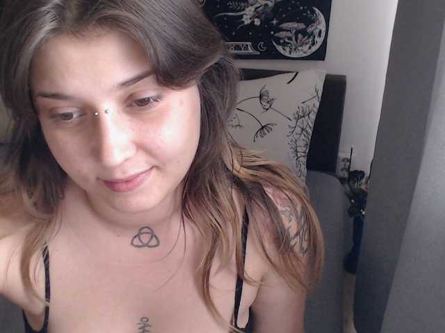 RacyRoby live cam on BongaCams