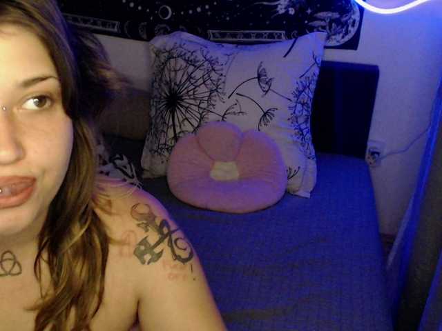 RacyRoby live cam on BongaCams