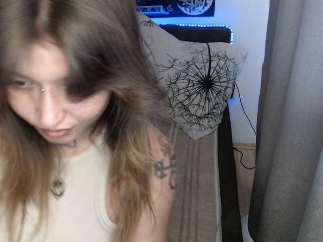 RacyRoby live cam on BongaCams