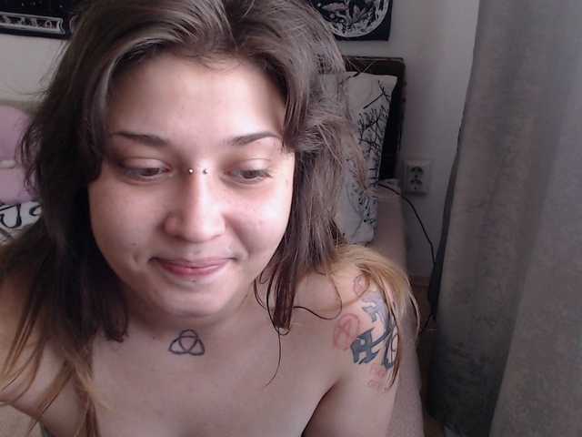 RacyRoby live cam on BongaCams
