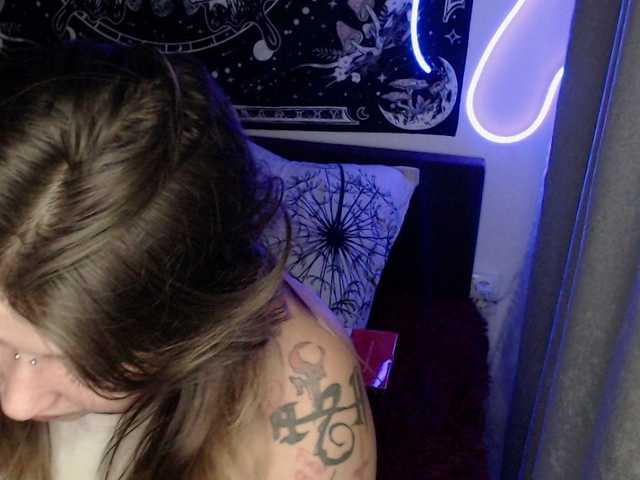RacyRoby live cam on BongaCams