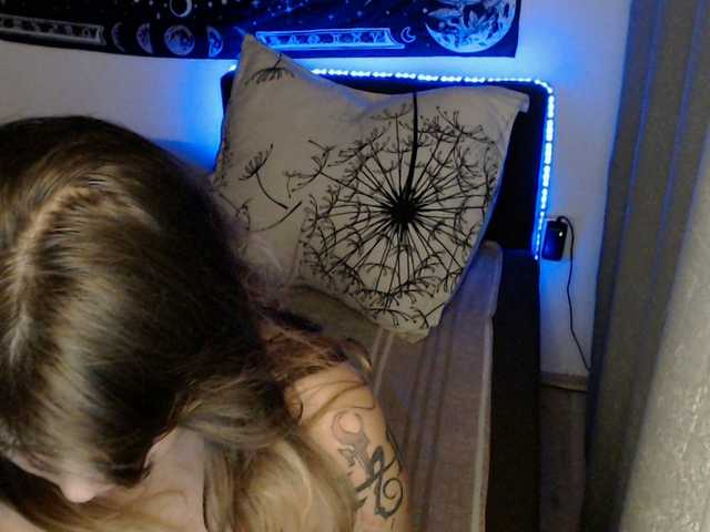 RacyRoby live cam on BongaCams