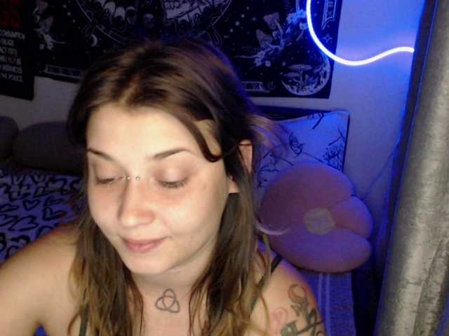RacyRoby live cam on BongaCams