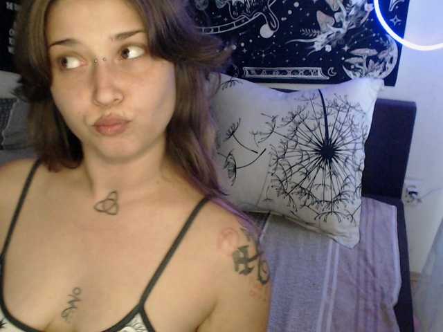 RacyRoby live cam on BongaCams