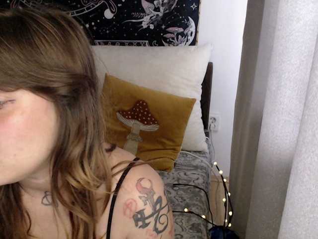 RacyRoby live cam on BongaCams