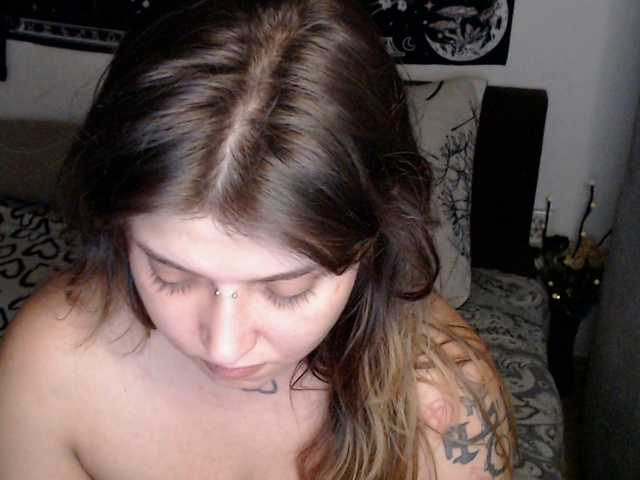 RacyRoby live cam on BongaCams