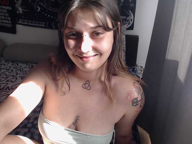RacyRoby live cam on BongaCams