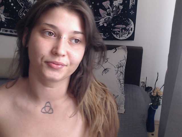RacyRoby live cam on BongaCams
