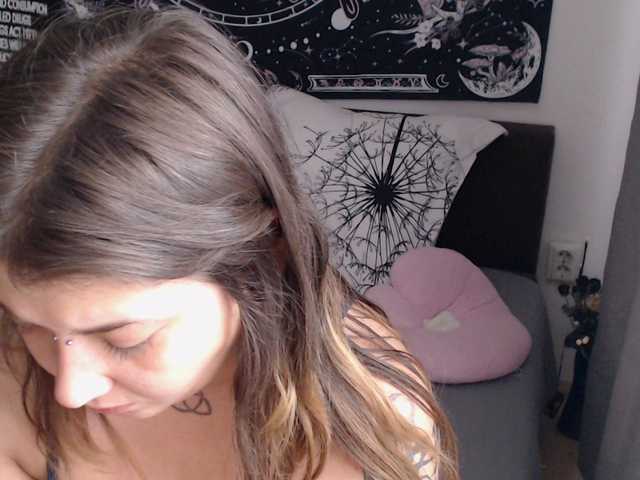 RacyRoby live cam on BongaCams