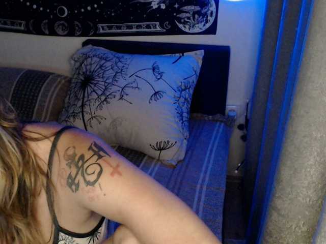 RacyRoby live cam on BongaCams