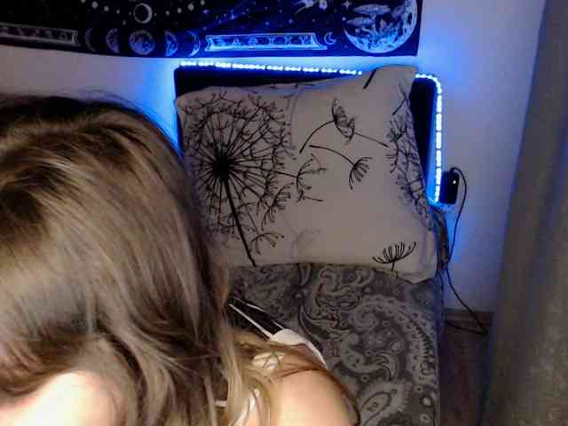 RacyRoby webcam