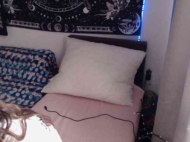 RacyRoby webcam