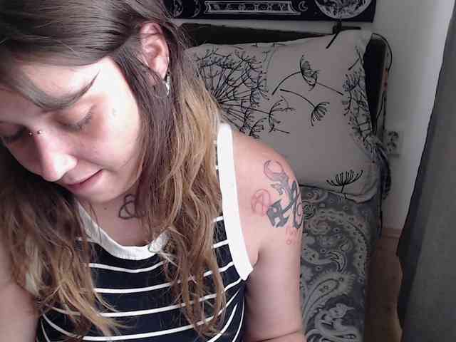 RacyRoby webcam