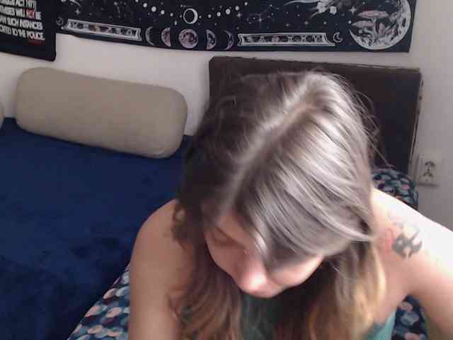 RacyRoby webcam