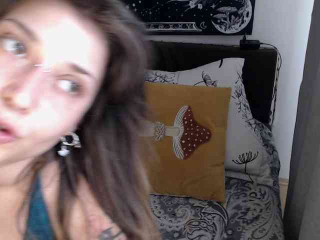 RacyRoby webcam
