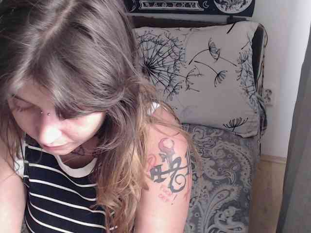 RacyRoby webcam