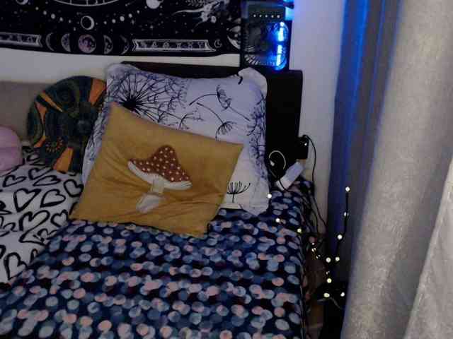 RacyRoby webcam