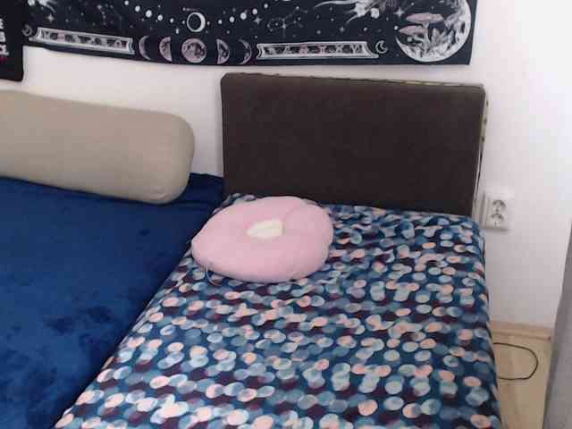 RacyRoby webcam