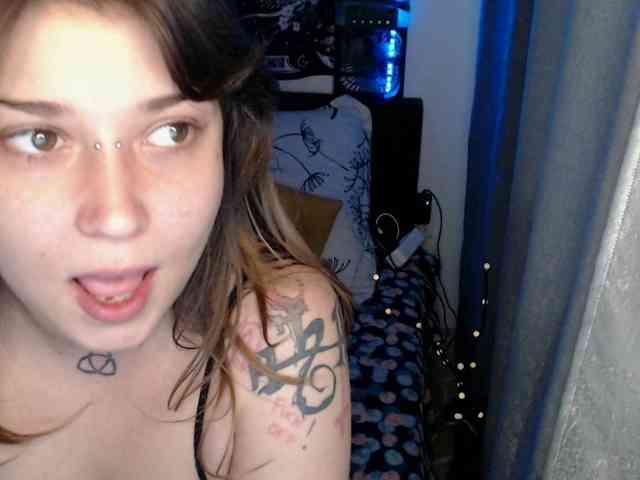 RacyRoby webcam