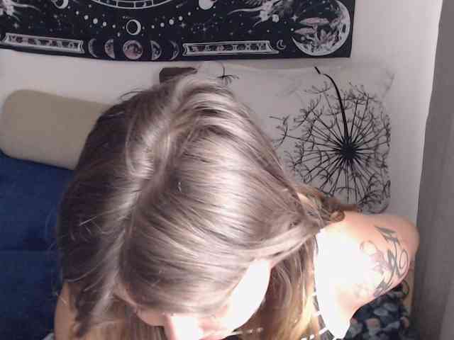 RacyRoby webcam