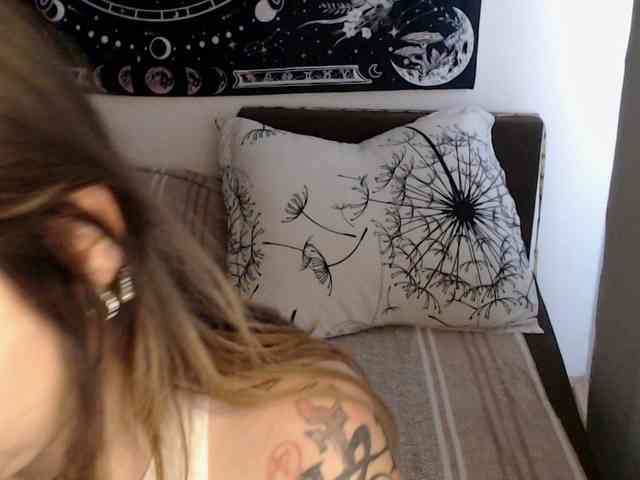 RacyRoby webcam