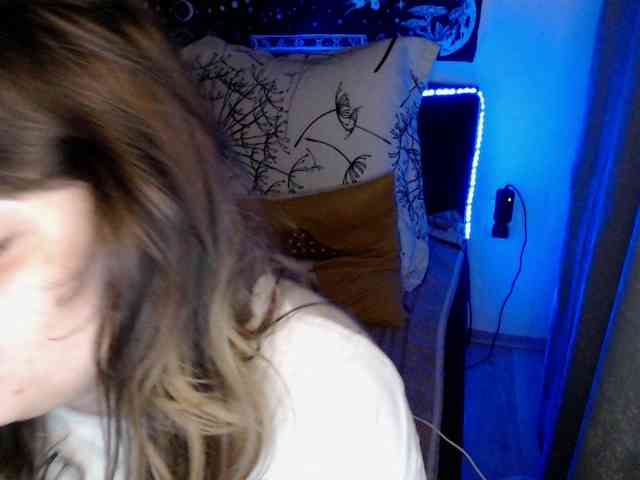 RacyRoby webcam