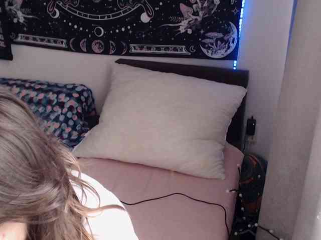 RacyRoby webcam