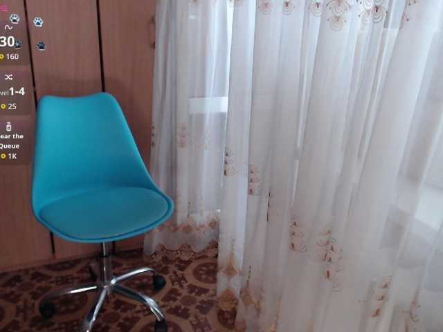 Julia99 live cam
