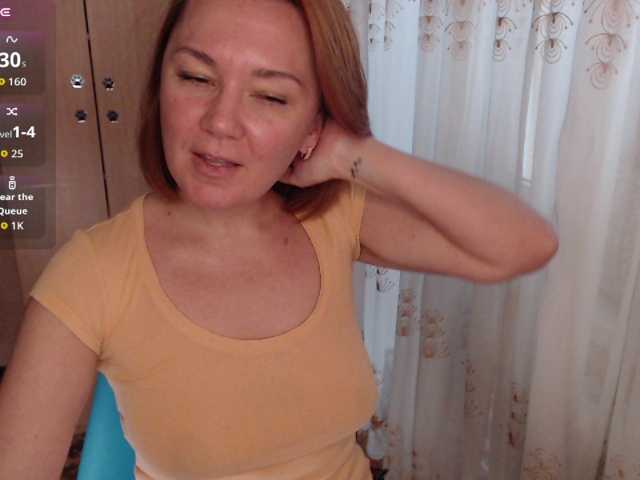 Julia99 live cam on BongaCams