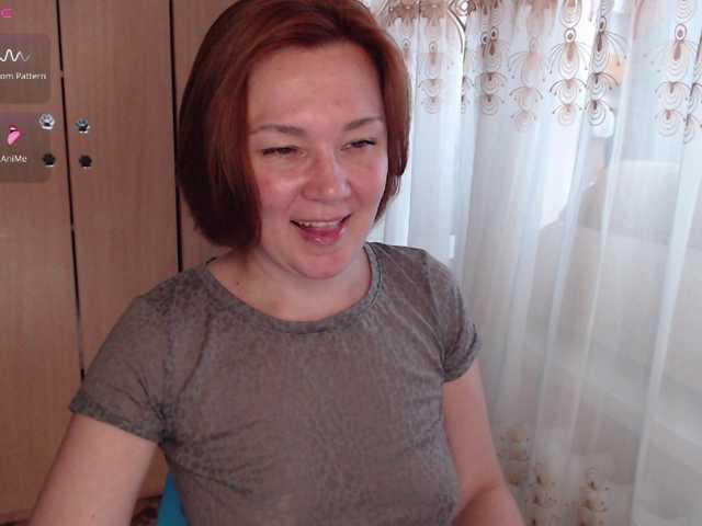 Julia99 live cam on BongaCams