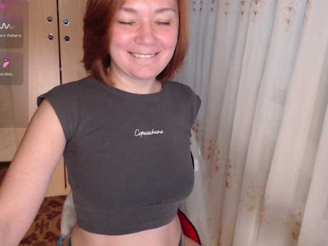 Julia99 live cam on BongaCams
