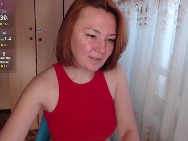 Julia99 live cam preview