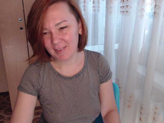 Julia99 live cam on BongaCams