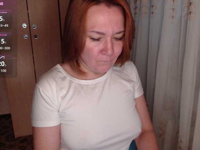 Julia99 live cam