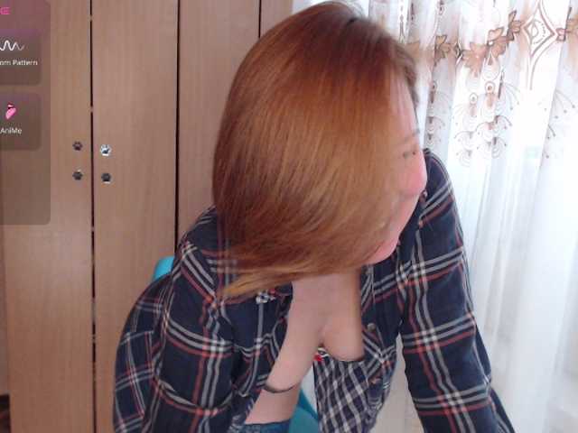 Julia99 live cam on BongaCams